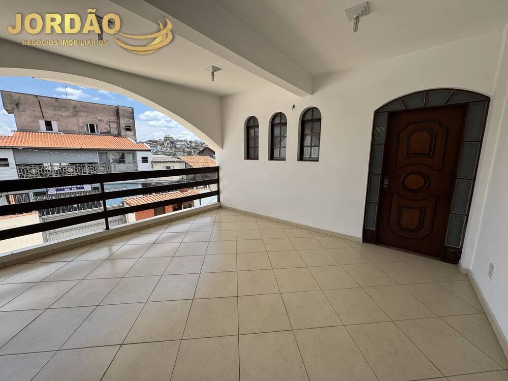 Casa, 3 quartos, 207 m² - Foto 3