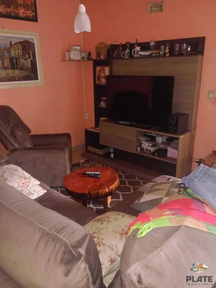 Chácara, 2200 m² - Foto 1