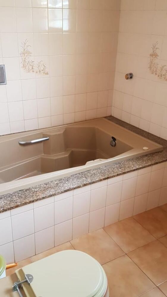 Casa à venda com 3 quartos, 296m² - Foto 11
