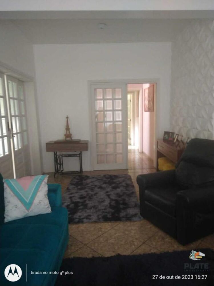Casa à venda com 2 quartos, 160m² - Foto 13