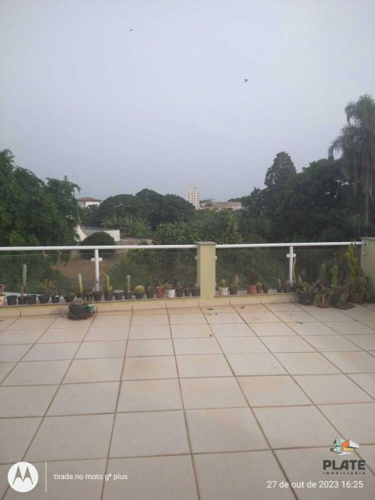 Casa à venda com 2 quartos, 160m² - Foto 15