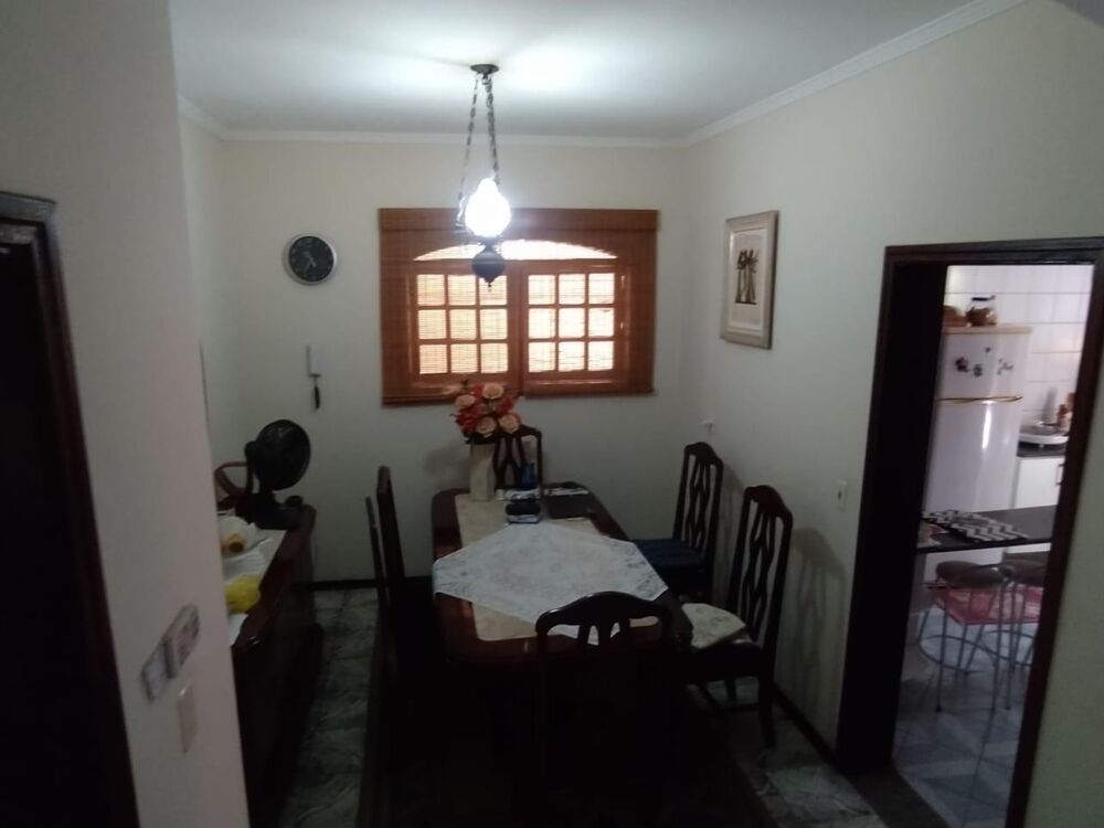 Casa, 3 quartos, 241 m² - Foto 8