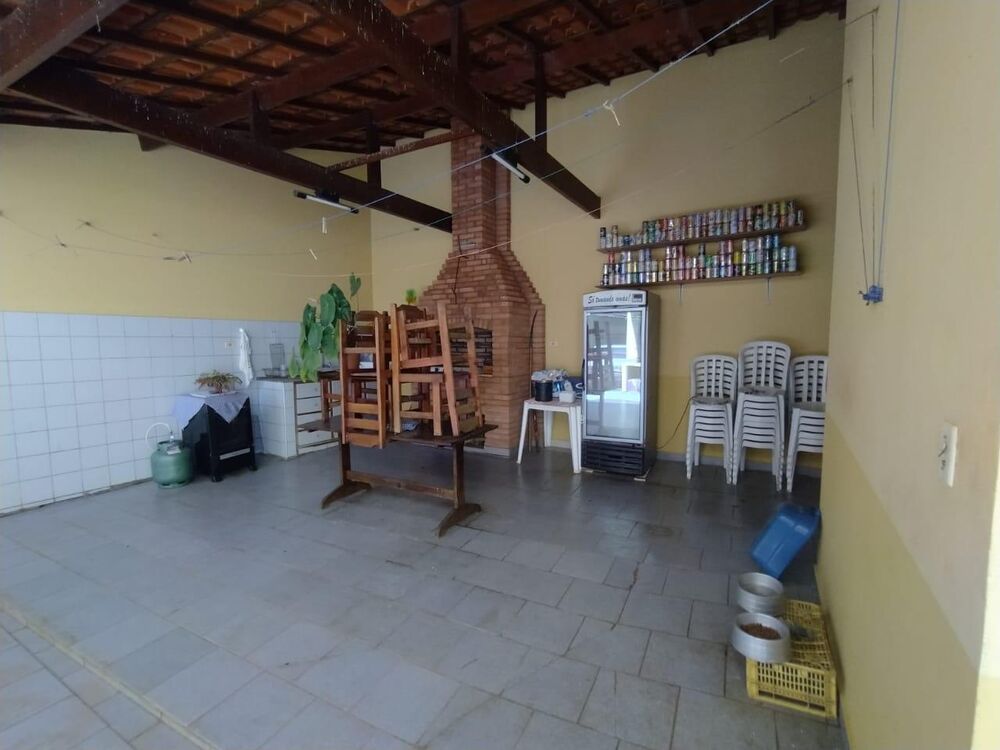 Casa, 3 quartos, 241 m² - Foto 1