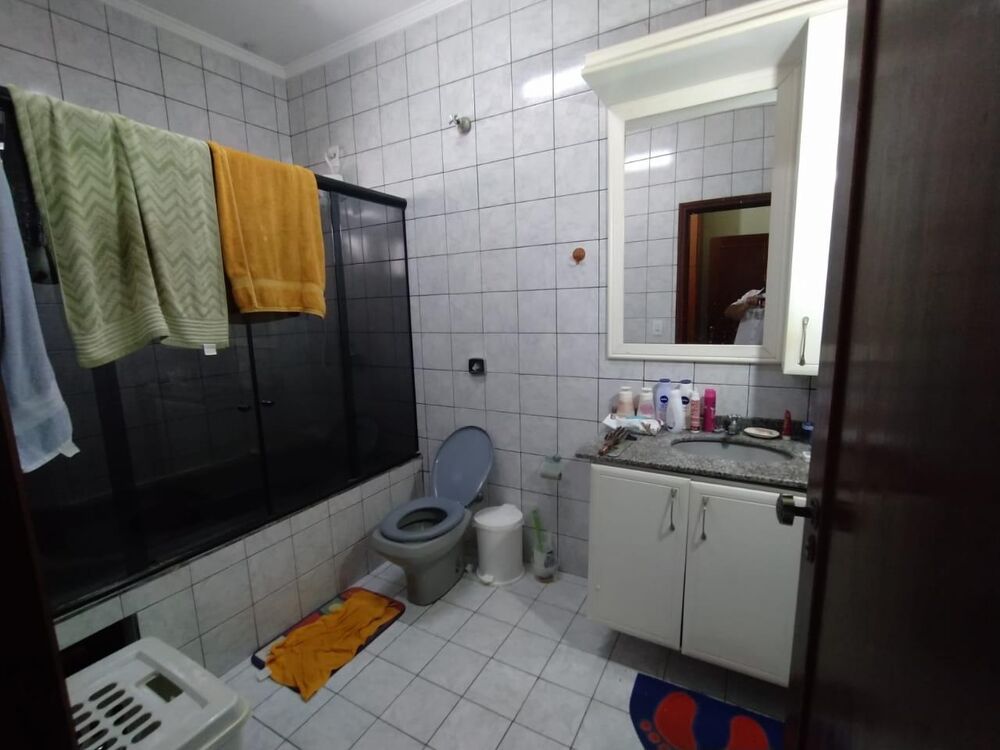 Casa, 3 quartos, 241 m² - Foto 2