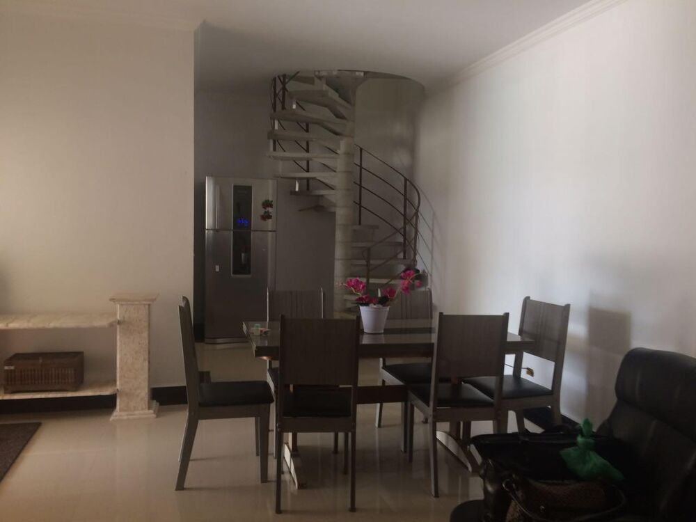 Casa, 3 quartos, 180 m² - Foto 2
