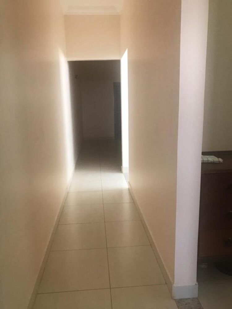 Casa à venda com 3 quartos, 250m² - Foto 3