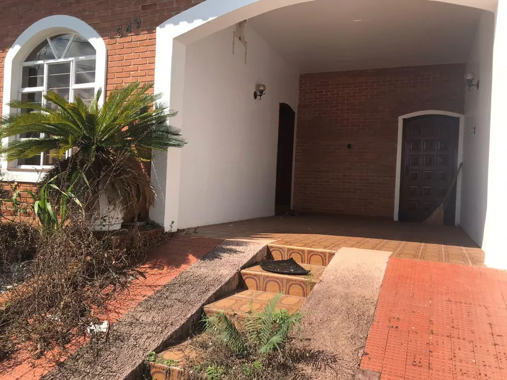 Casa, 3 quartos, 200 m² - Foto 1