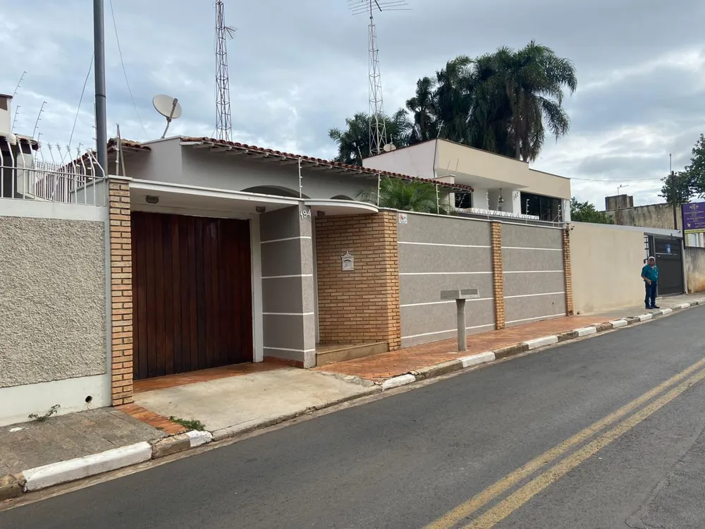 Casa, 330 m² - Foto 1