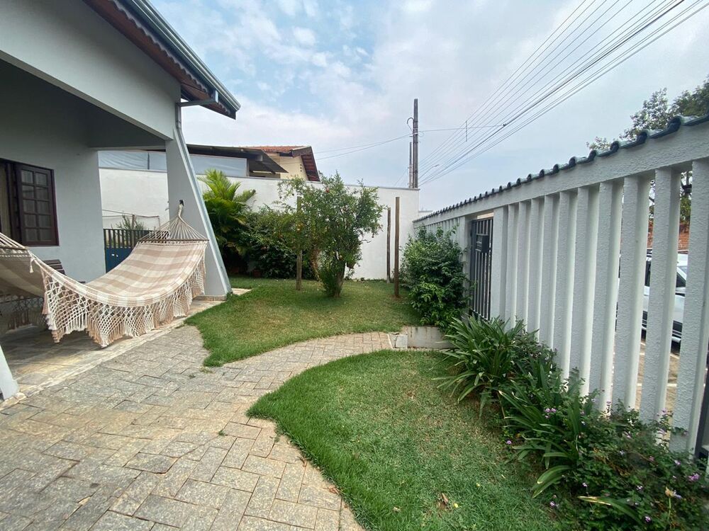 Casa à venda com 4 quartos, 300m² - Foto 3
