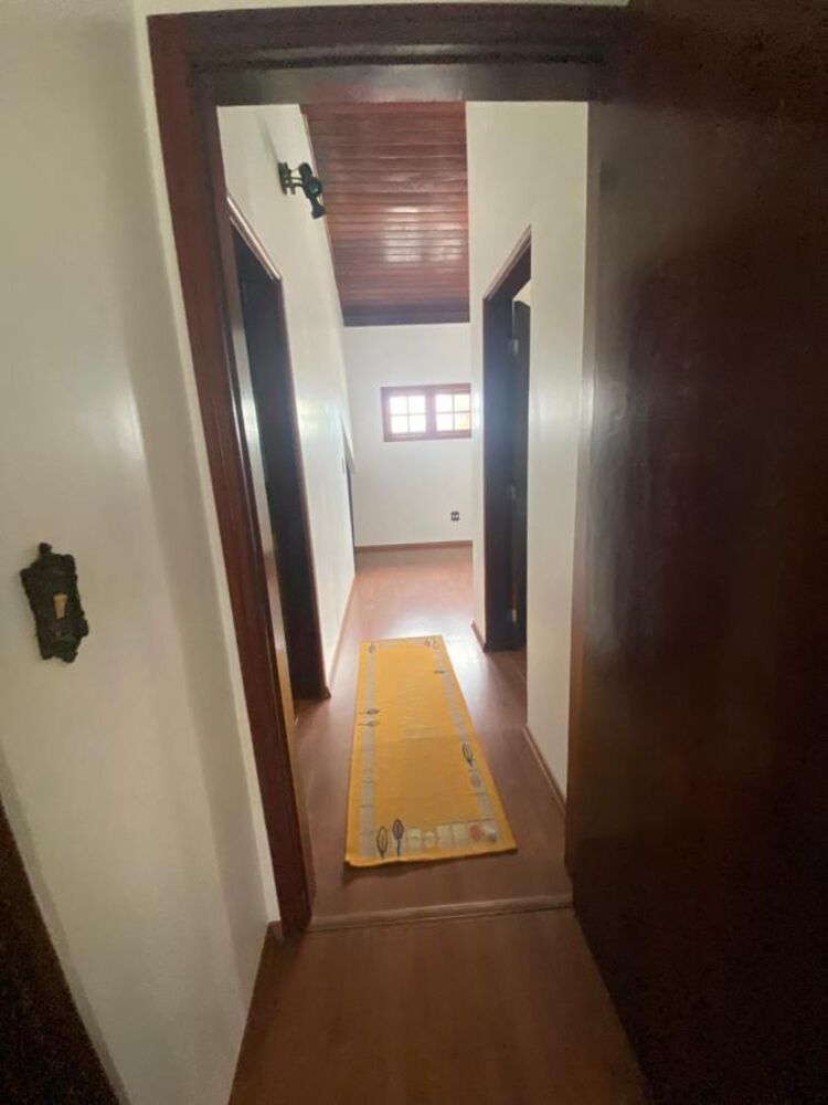 Casa à venda com 4 quartos, 300m² - Foto 14