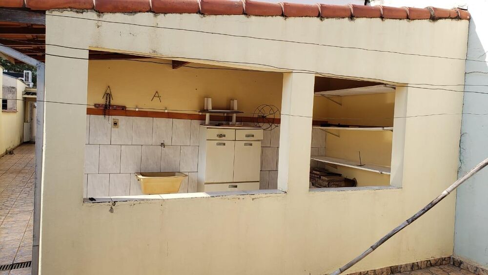 Casa à venda com 2 quartos, 222m² - Foto 11