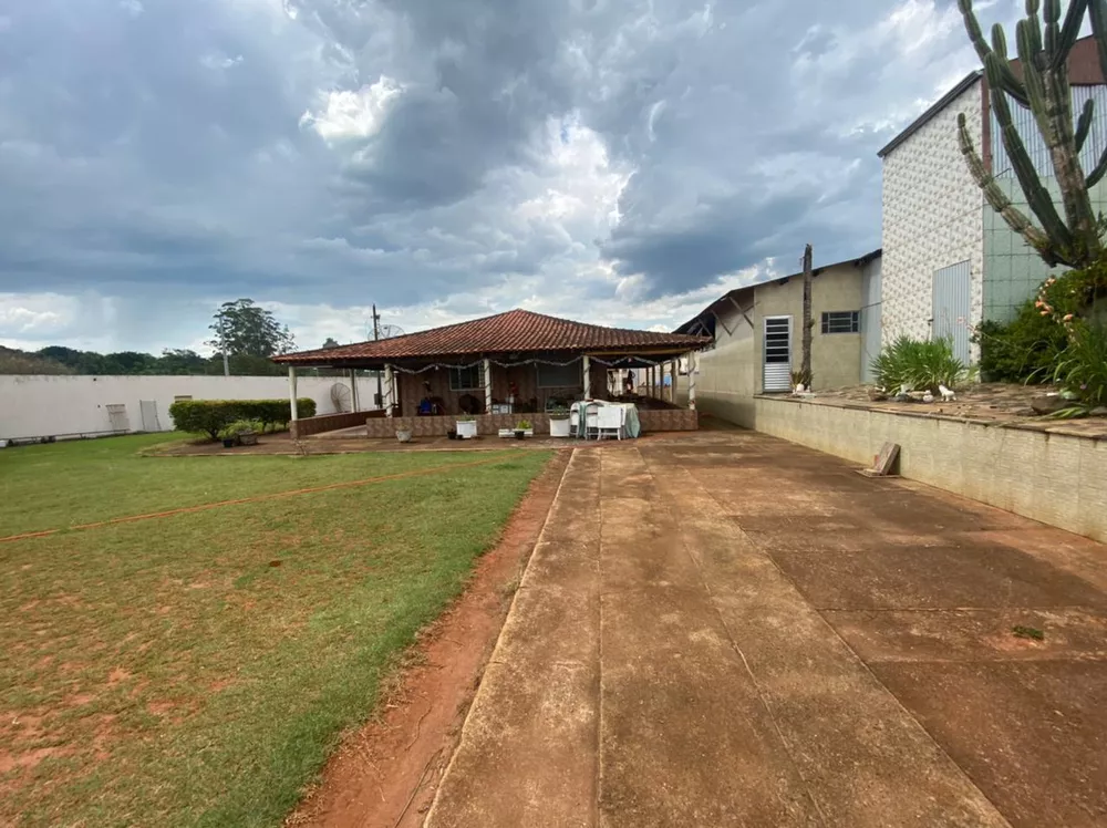 Chácara, 3 quartos, 2500 m² - Foto 2