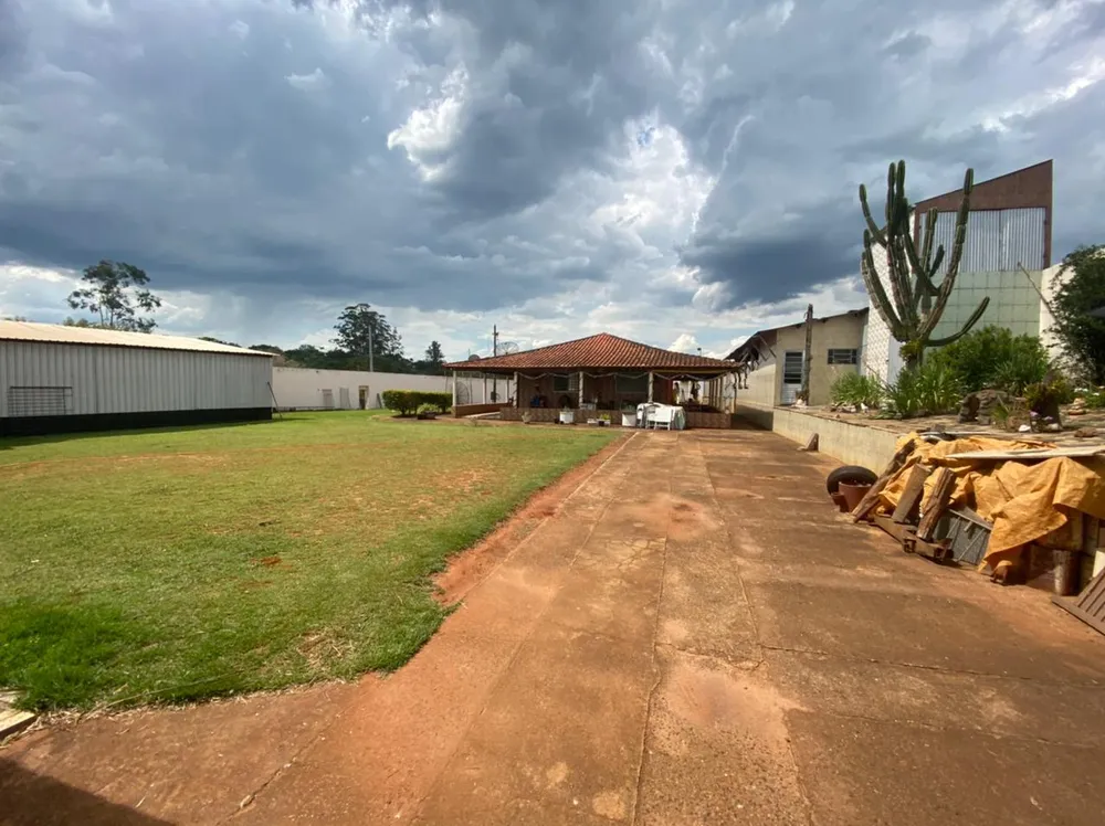 Chácara, 3 quartos, 2500 m² - Foto 4