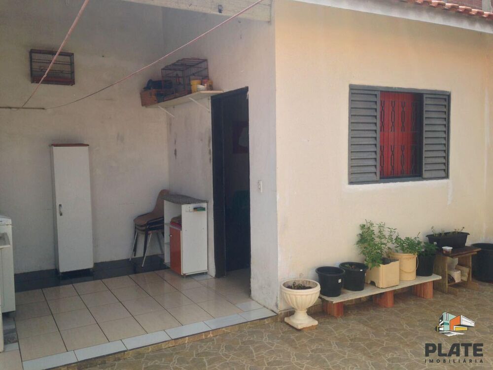Casa, 2 quartos, 83 m² - Foto 1