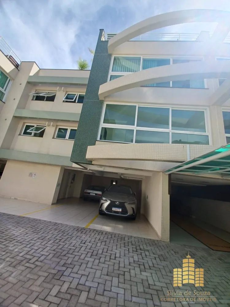 Apartamento, 3 quartos, 180 m² - Foto 1