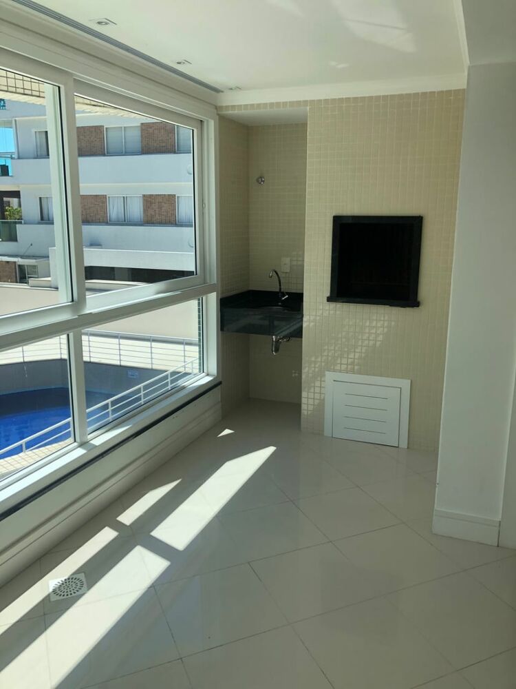 Apartamento à venda com 3 quartos, 268m² - Foto 7
