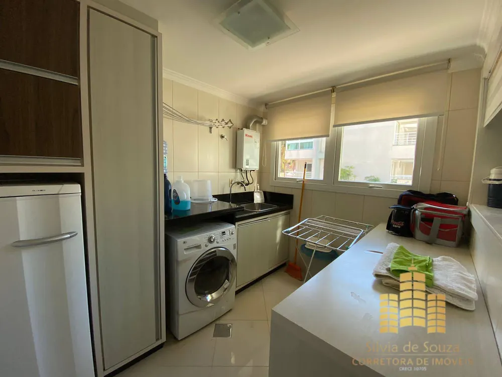 Apartamento, 3 quartos, 220 m² - Foto 2