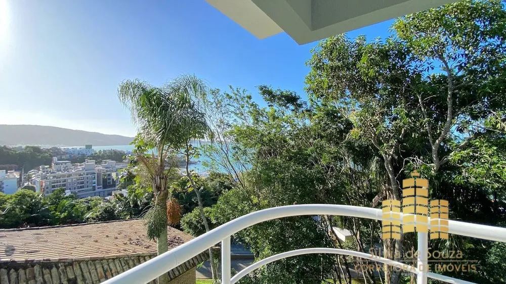 Casa, 3 quartos, 337 m² - Foto 1