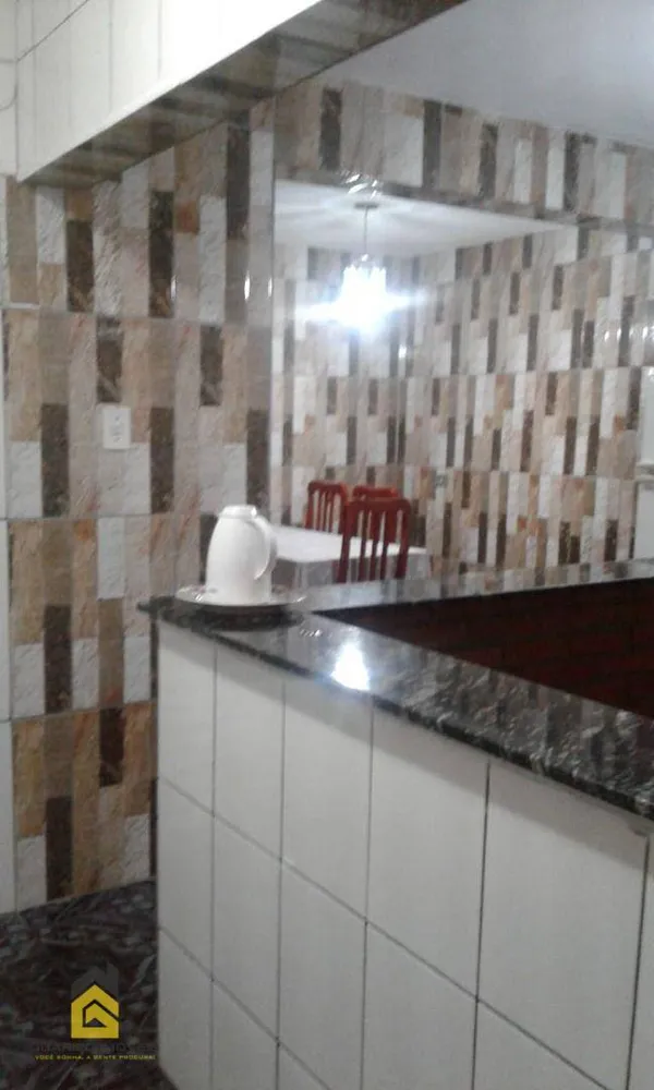 Casa, 4 quartos, 165 m² - Foto 1