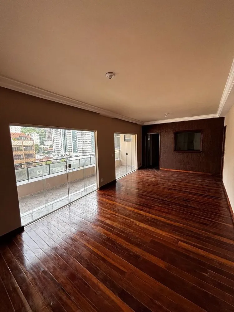 Apartamento, 3 quartos, 221 m² - Foto 2