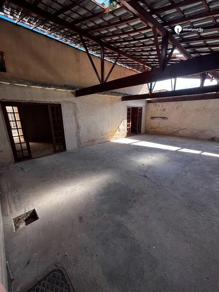 Casa, 3 quartos, 250 m² - Foto 3