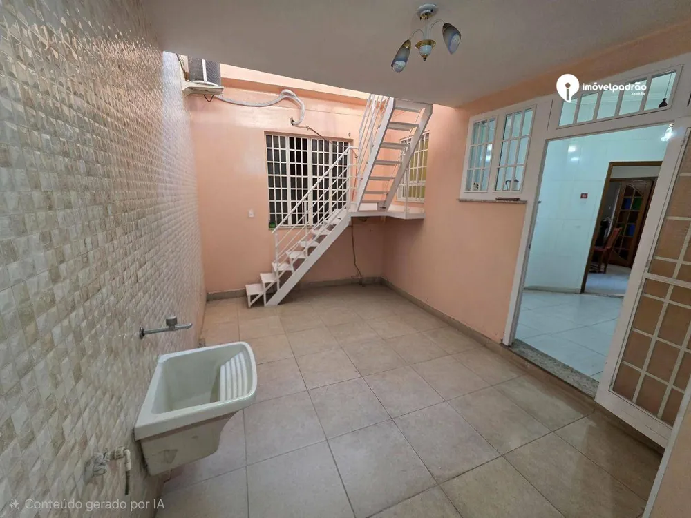 Casa, 3 quartos, 240 m² - Foto 48