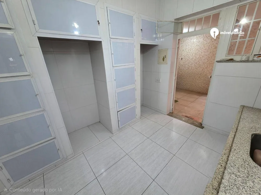 Casa, 3 quartos, 240 m² - Foto 41