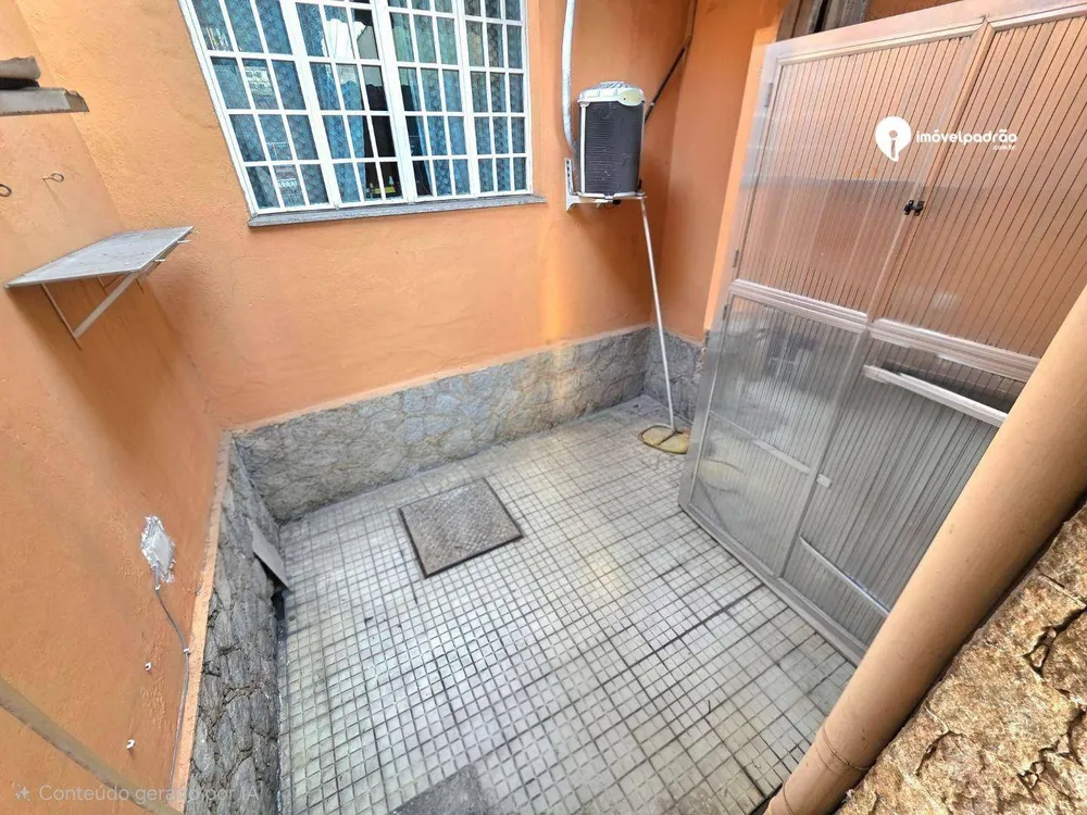 Casa, 3 quartos, 240 m² - Foto 3