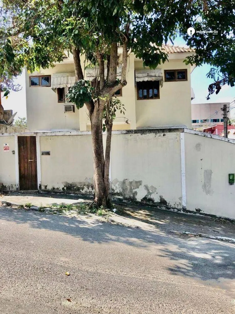 Casa, 3 quartos, 200 m² - Foto 1