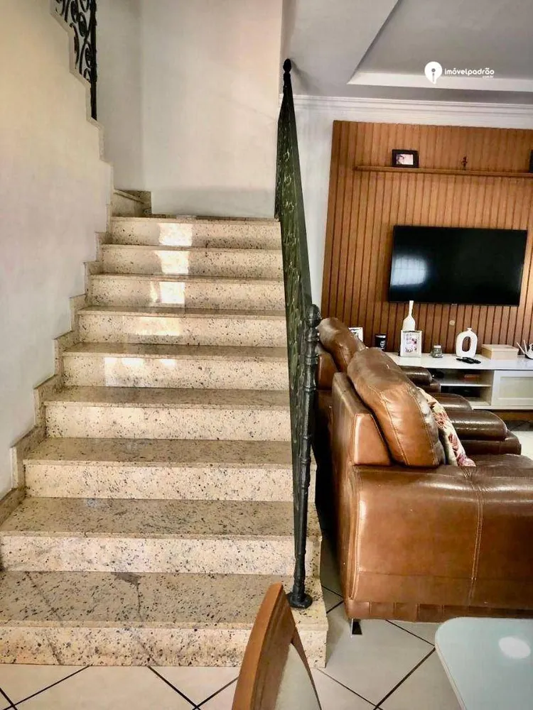 Casa, 3 quartos, 200 m² - Foto 12