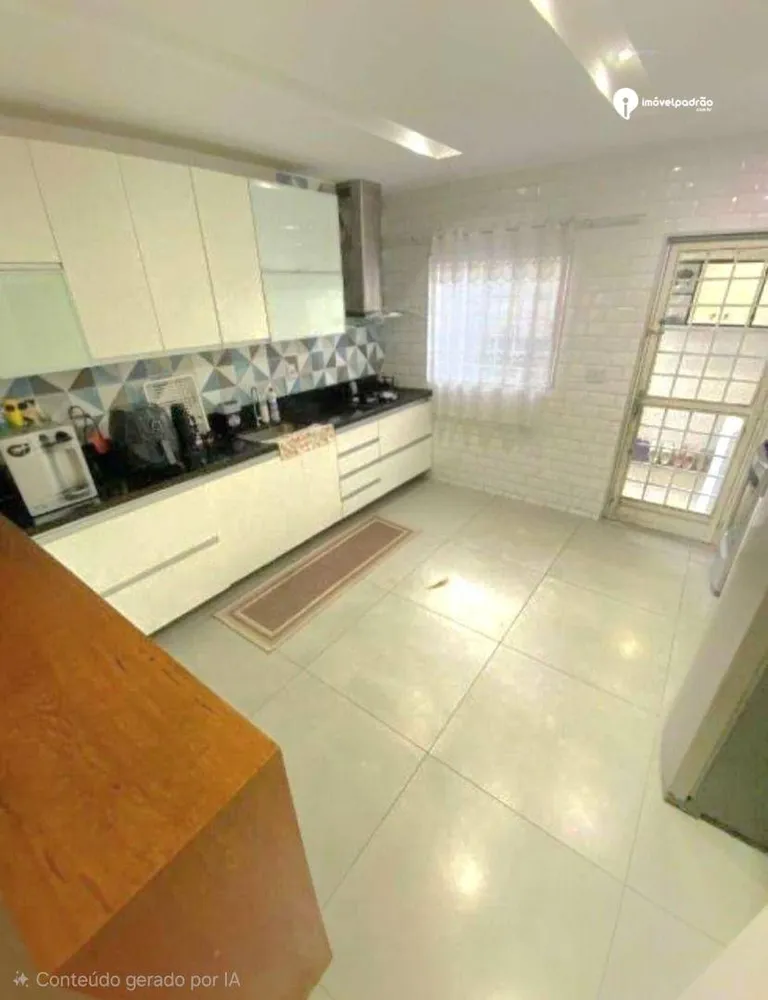Casa, 3 quartos, 330 m² - Foto 32