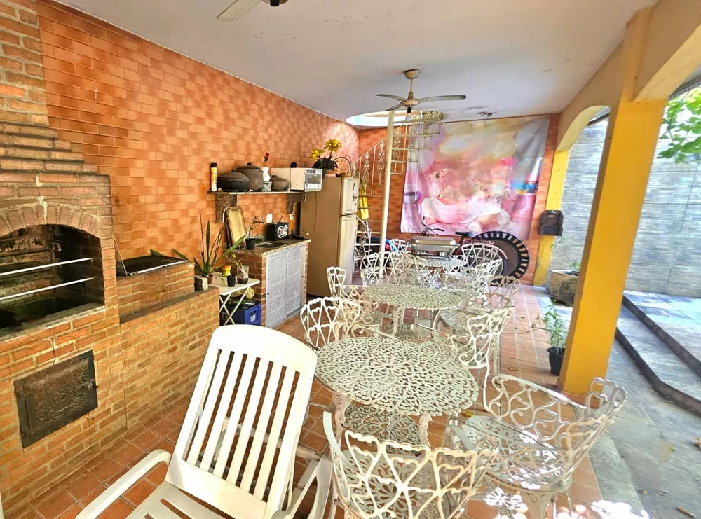 Casa, 4 quartos, 300 m² - Foto 25