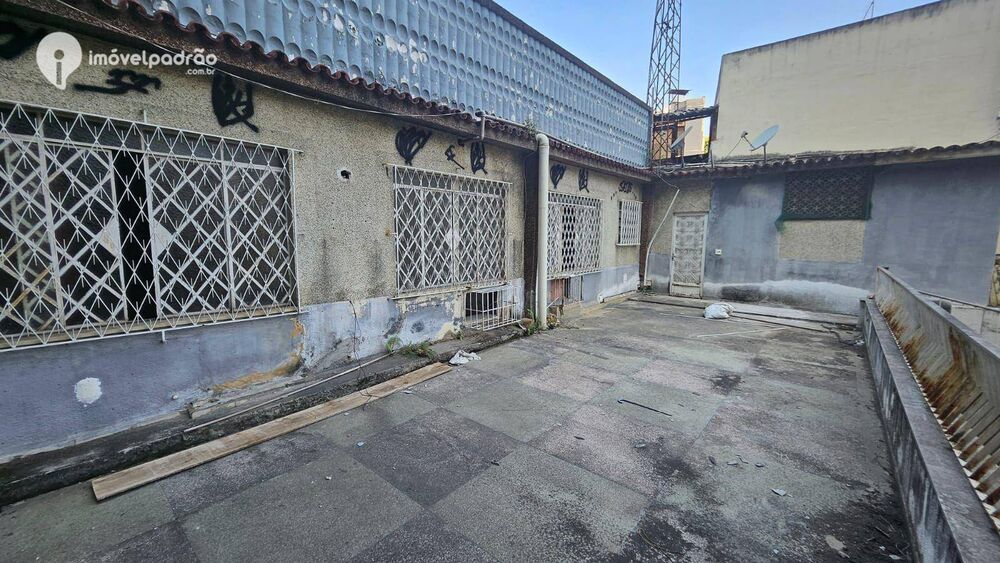 Casa para alugar com 4 quartos, 441m² - Foto 3