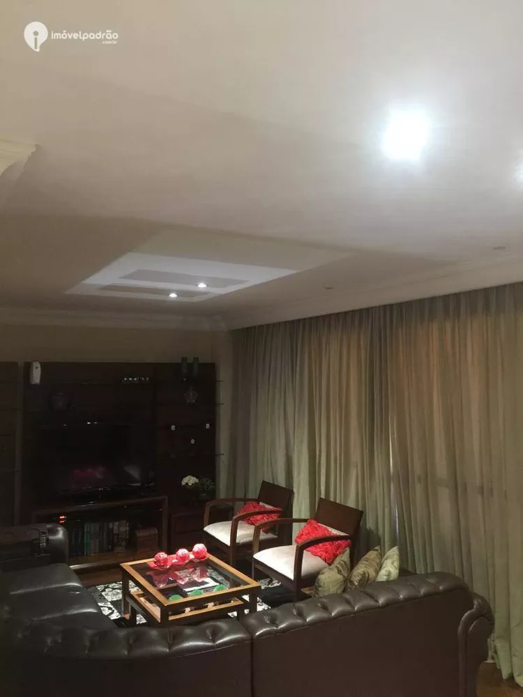 Apartamento, 3 quartos, 240 m² - Foto 10