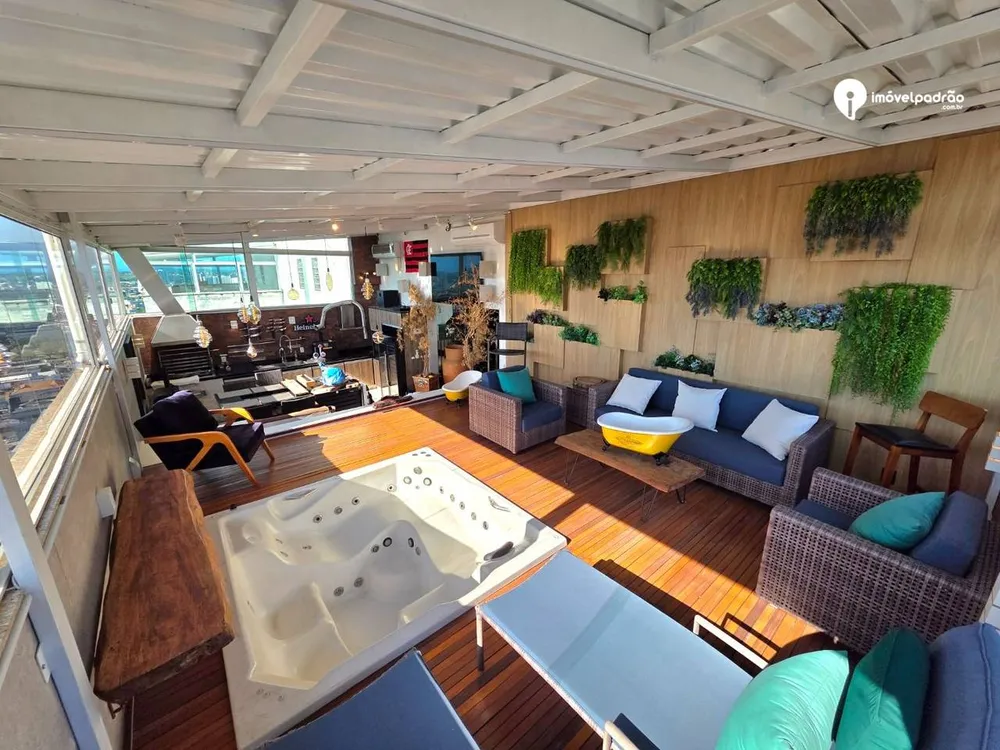 Cobertura, 3 quartos, 220 m² - Foto 4