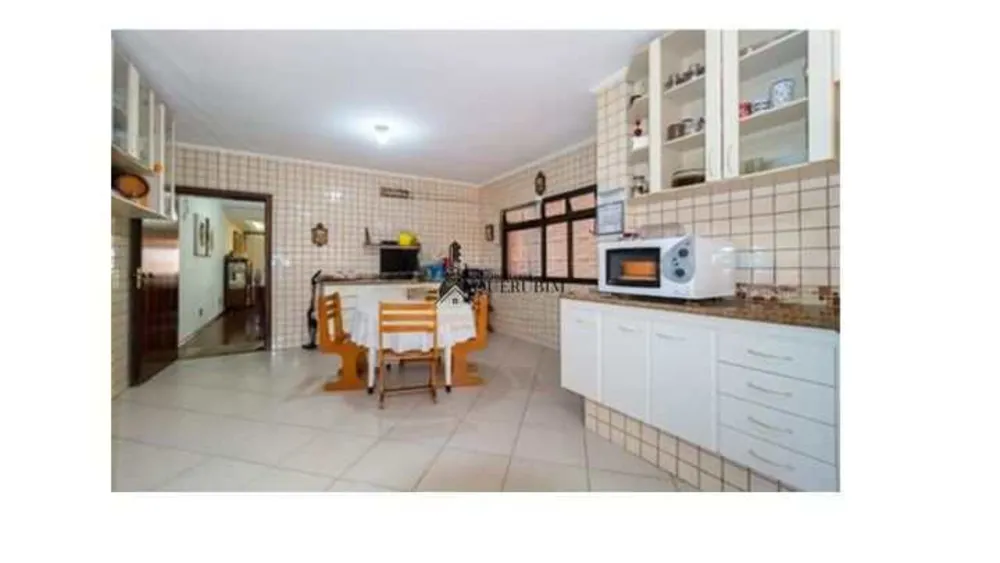 Sobrado, 3 quartos, 216 m² - Foto 2