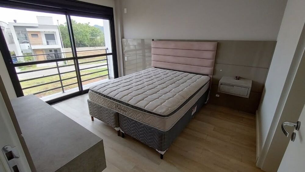 Casa, 3 quartos, 185 m² - Foto 1