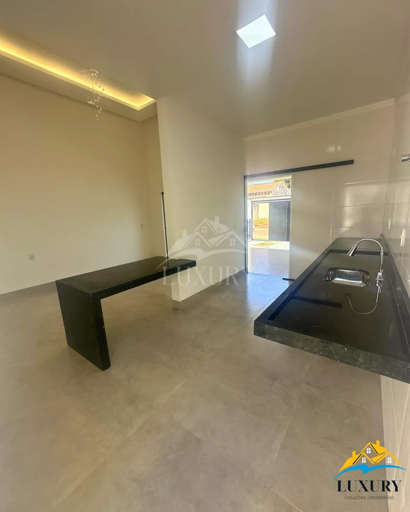 Casa à venda com 3 quartos, 105m² - Foto 9