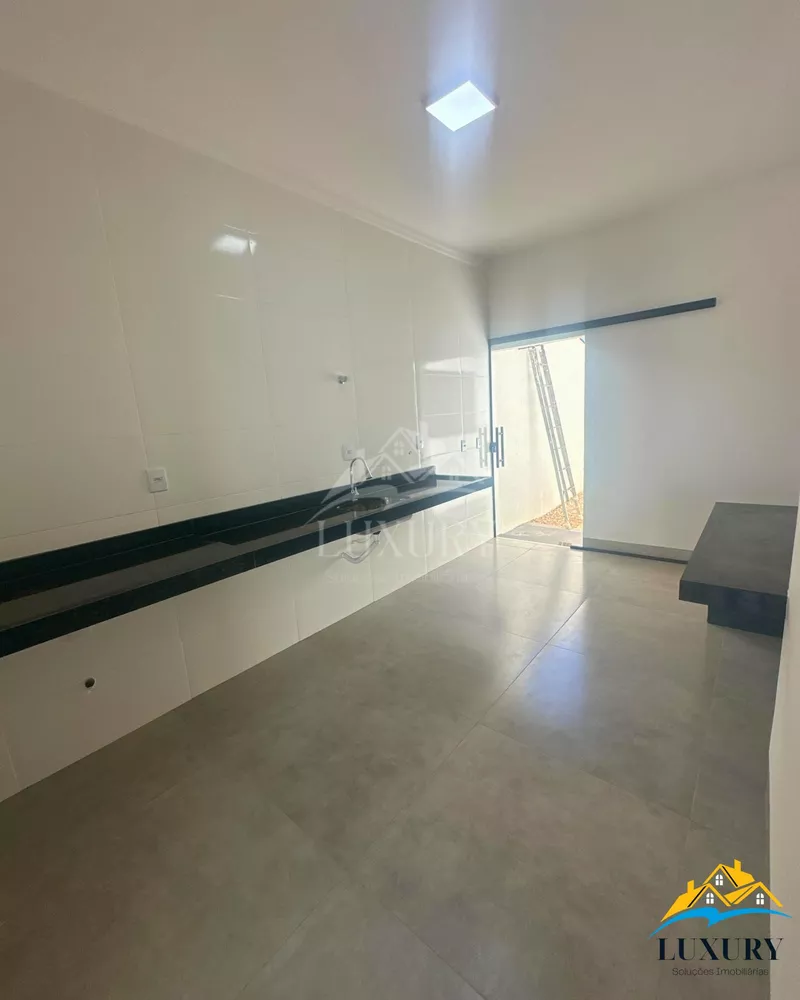 Casa à venda com 3 quartos, 105m² - Foto 8