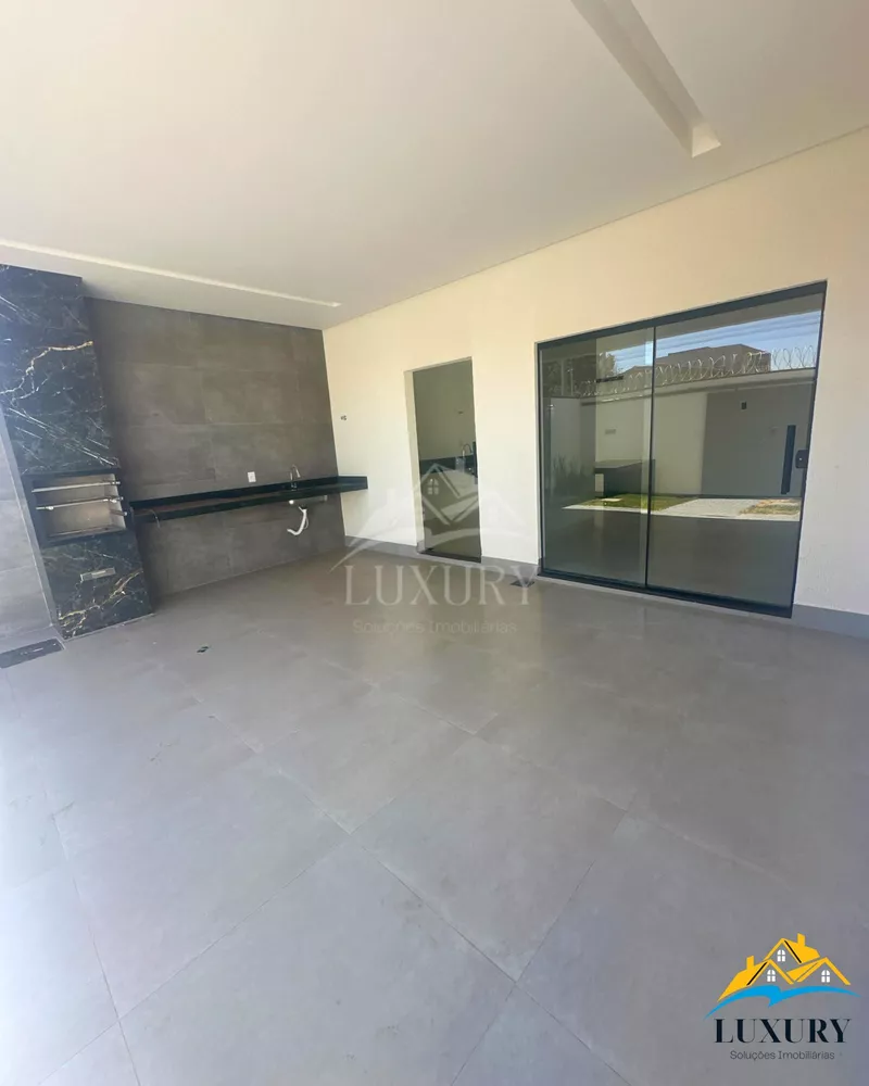 Casa à venda com 3 quartos, 105m² - Foto 4