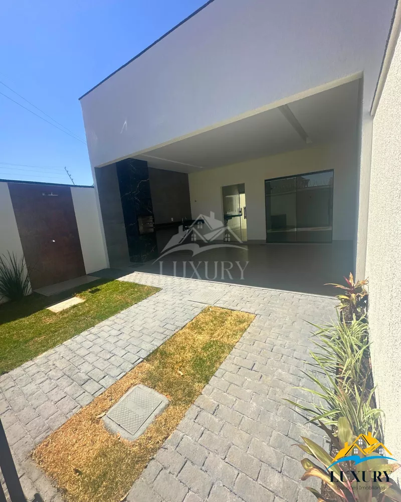 Casa à venda com 3 quartos, 105m² - Foto 2