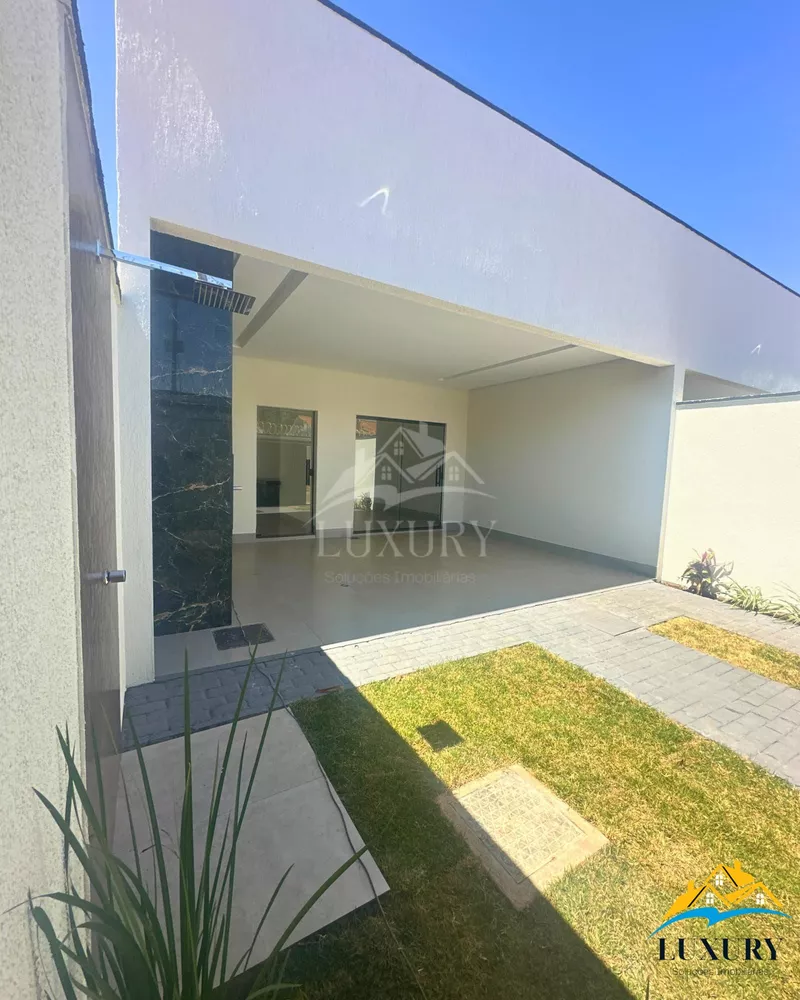 Casa à venda com 3 quartos, 105m² - Foto 1