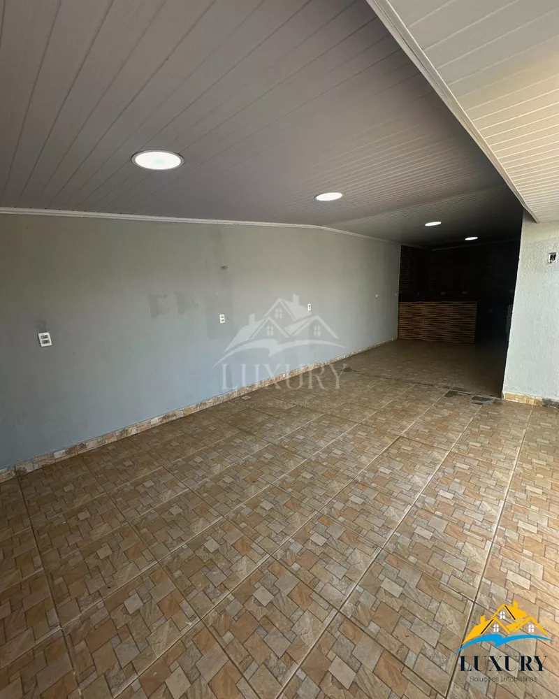 Casa à venda com 3 quartos, 150m² - Foto 2