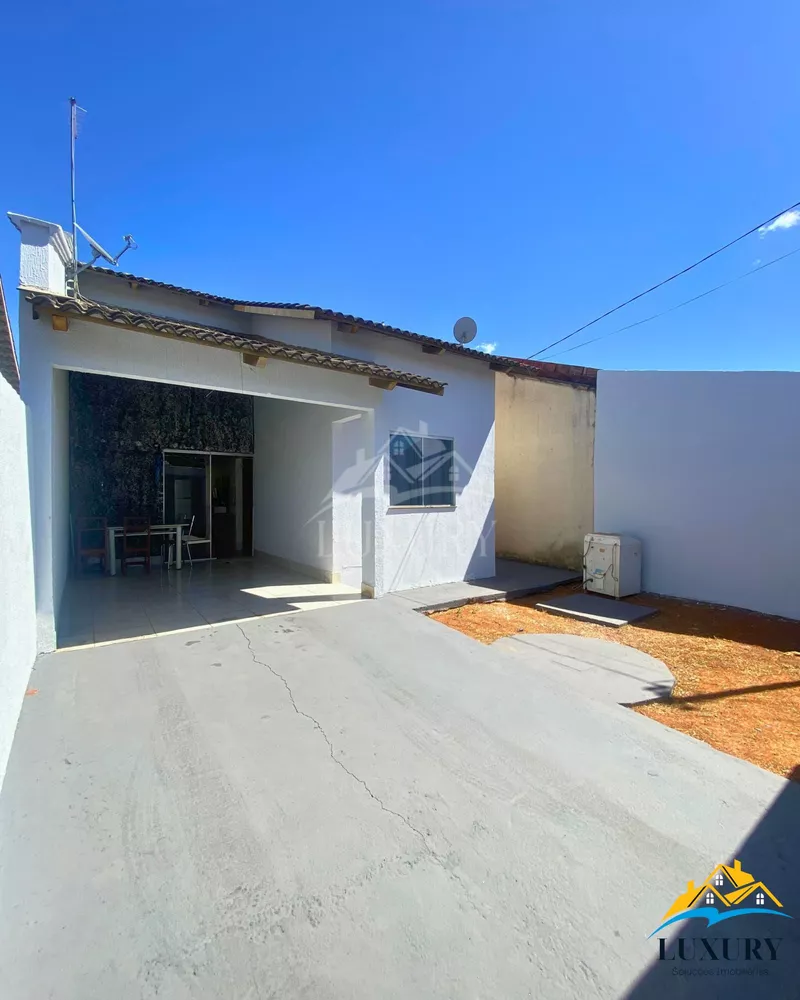 Casa à venda com 2 quartos, 90m² - Foto 3