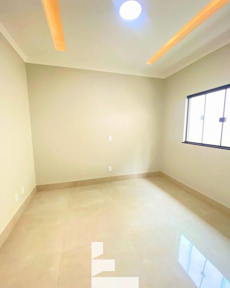 Casa à venda com 3 quartos, 145m² - Foto 4