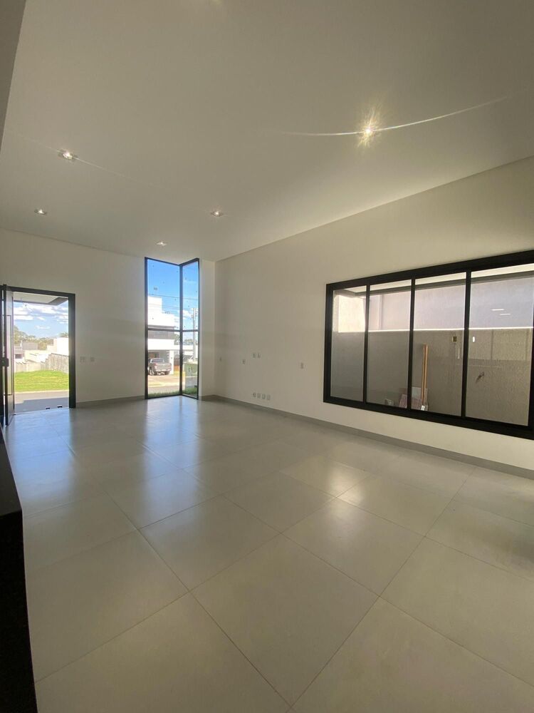 Casa de Condomínio à venda com 3 quartos, 180m² - Foto 2