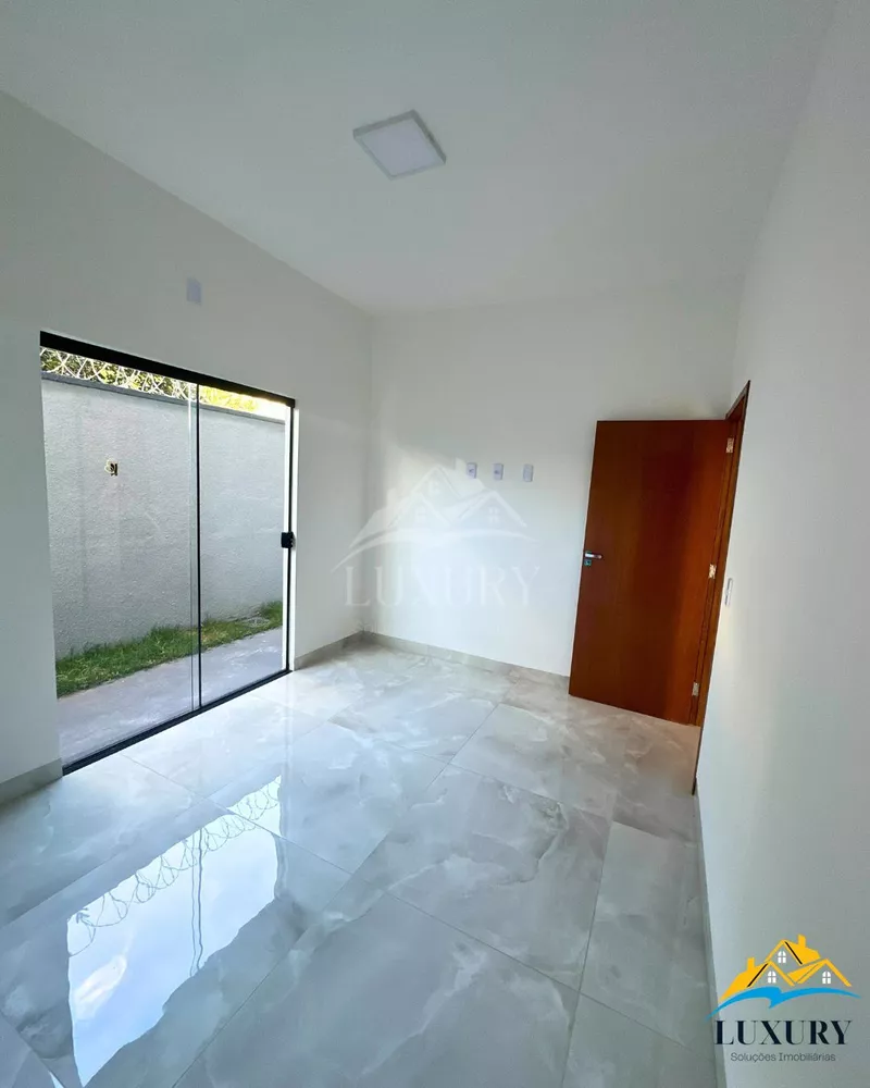 Casa à venda com 3 quartos, 218m² - Foto 8