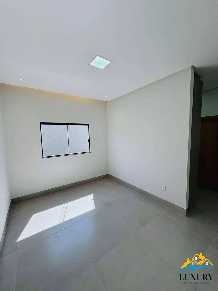 Casa à venda com 3 quartos, 189m² - Foto 4