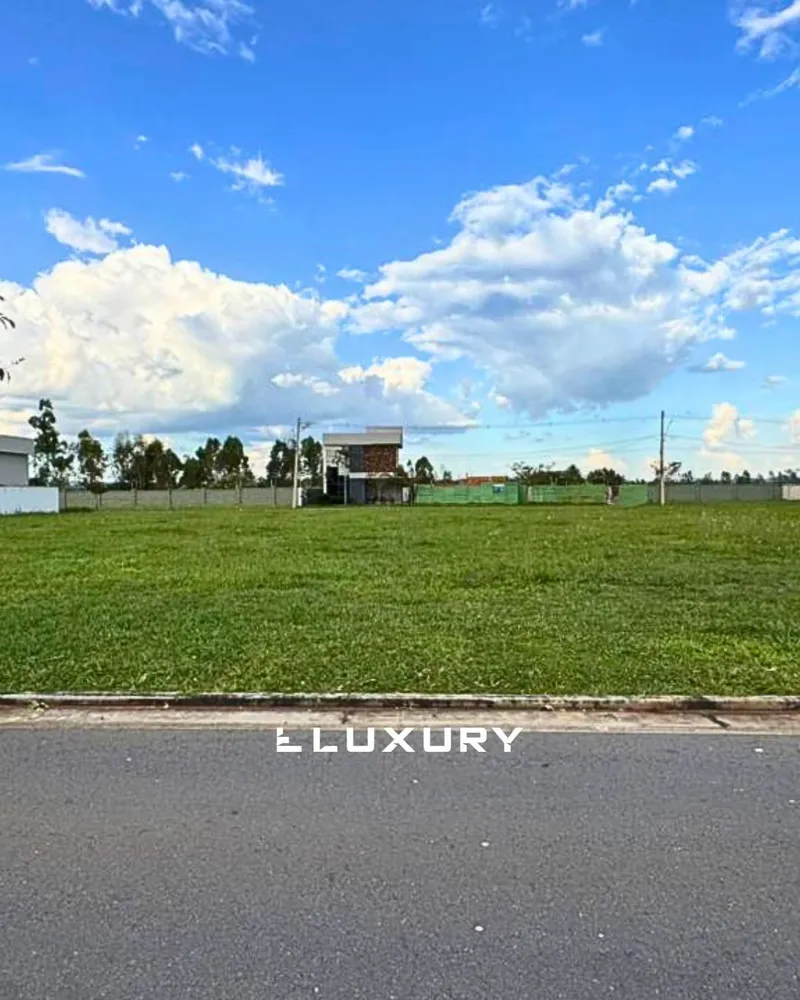 Terreno, 303 m² - Foto 1