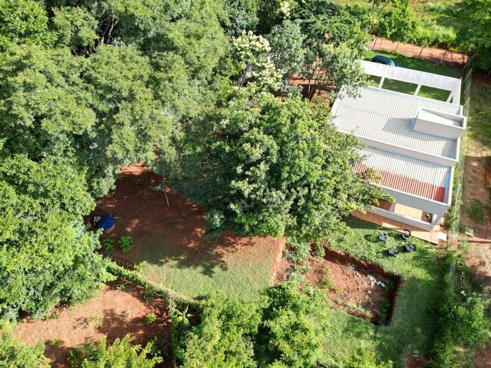 Chácara à venda com 4 quartos, 284m² - Foto 1
